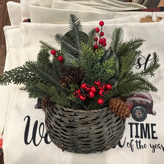 Xmas basket with floral