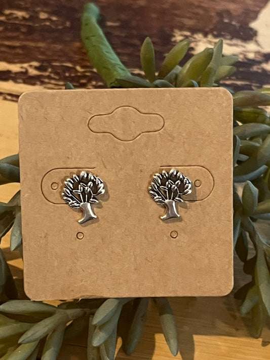 Tree of life stud earring - silver