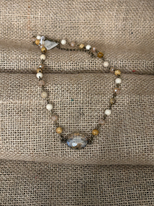 Short Bead Necklace with Crystal