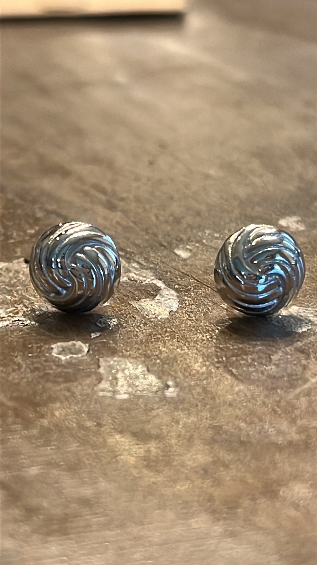 Silver cable knot stud earrings