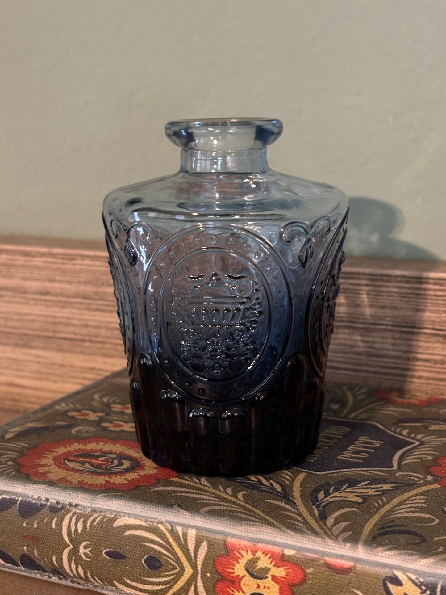 Navy Ombre Vase Collection