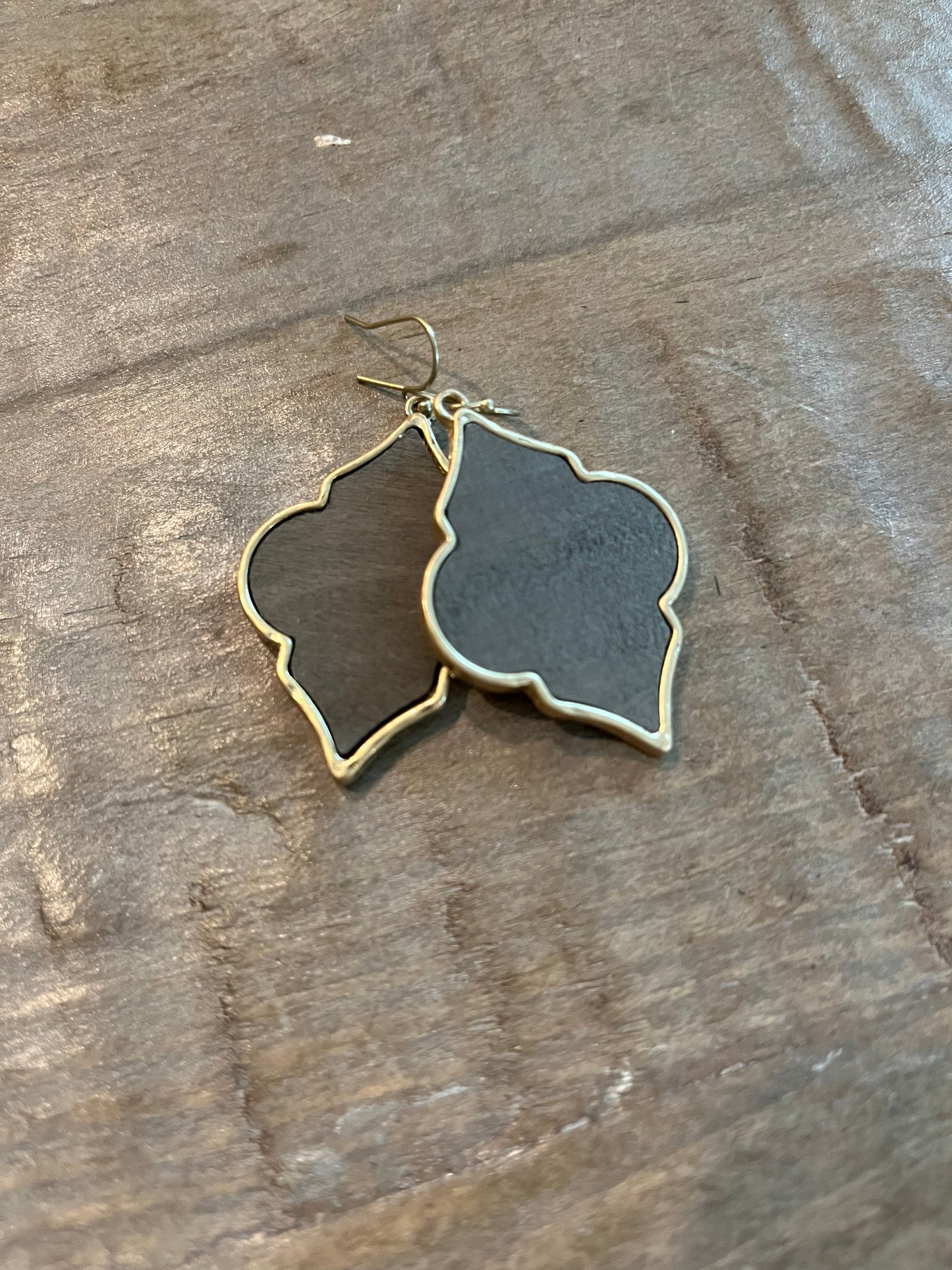 Grey and gold quatrefoil drop earrings