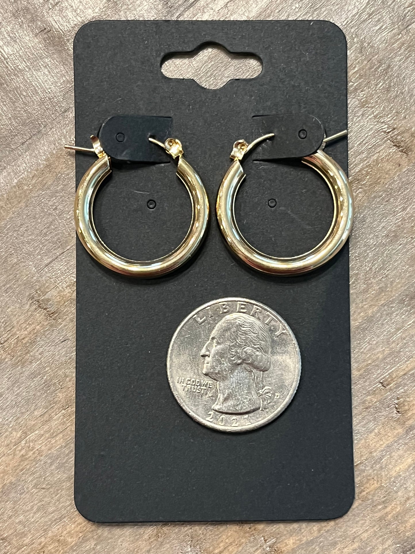 Gold Hollow Tube Hoop Earrings