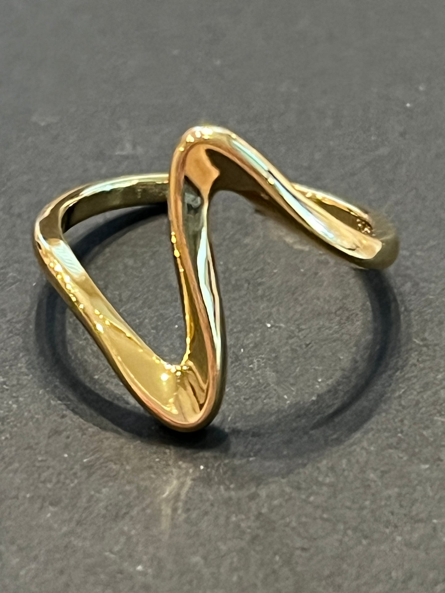 Wavy twist ring - 2 choices gold and silver