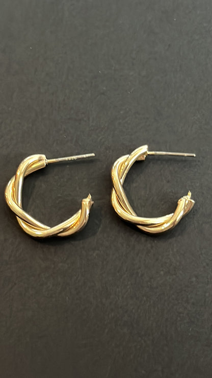 Gold twist hoop earrings