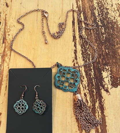 Moroccan pendant necklace and earrings set